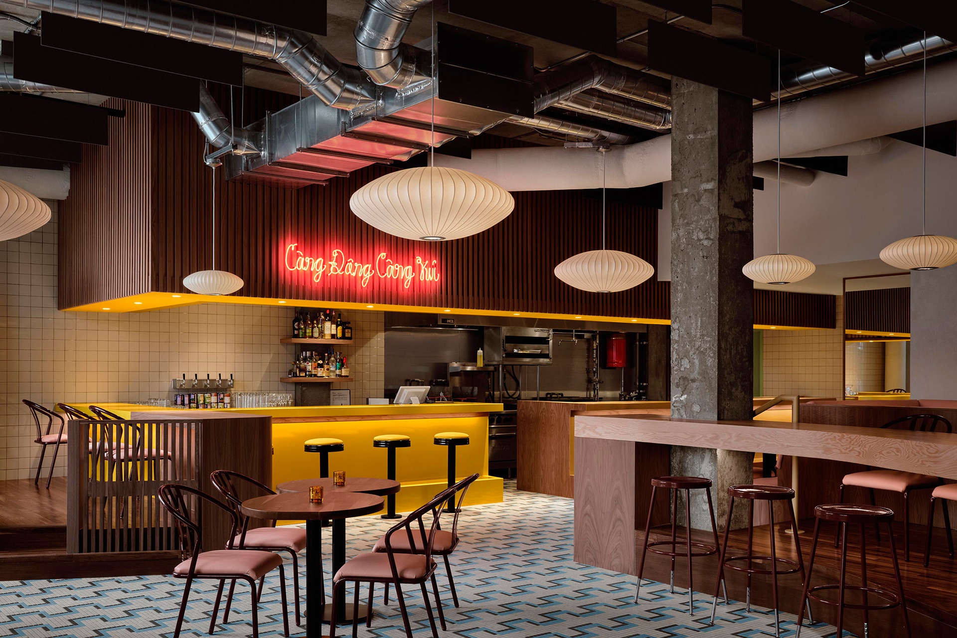 LE RED TIGER RESTAURANT-BAR