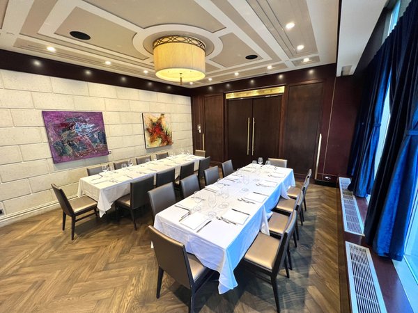 Executive Room - Image 2