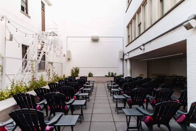 Cour intérieure - Image 2