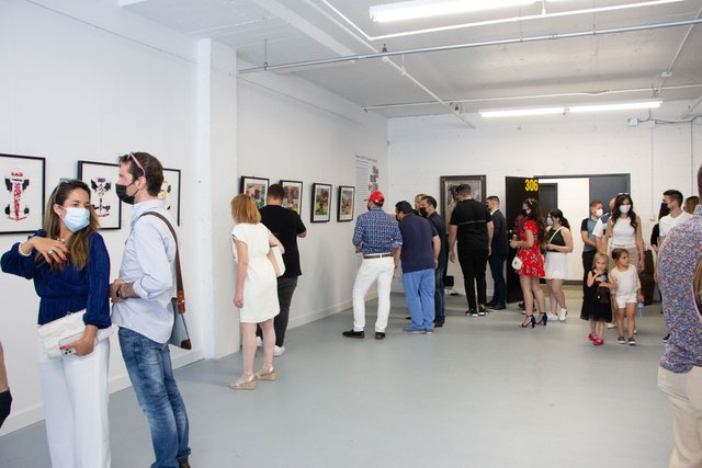 ART GALLERY & STUDIO - Image 5